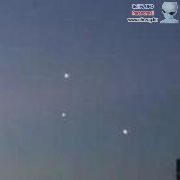 Több UFÓ-t is láttak Melbourne felett - videóval