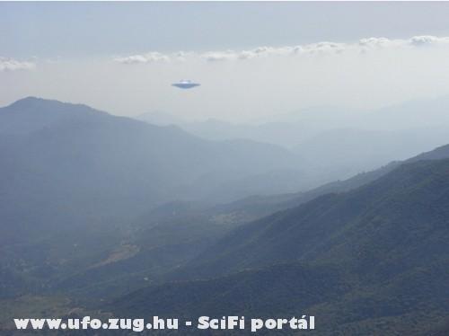 Hegyek között egy ufo