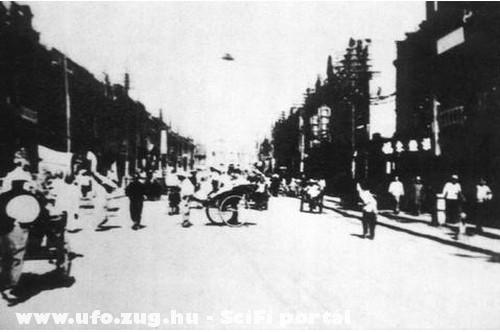 1942, Tiensten UFO az égen