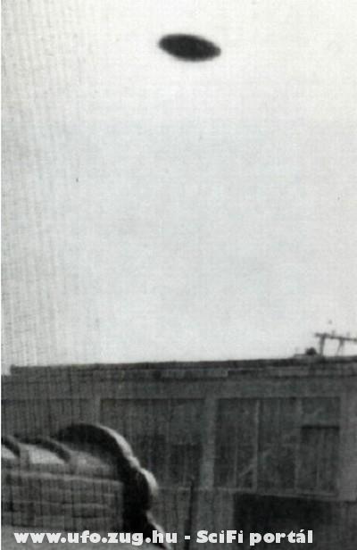 UFO a tanya felett