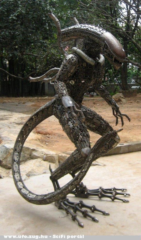 alien fémbõl
