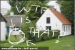 UFO a ház mellett