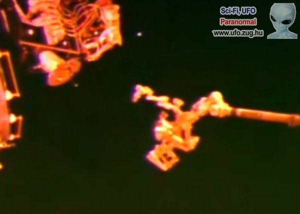 UFO látogatta meg a Nemzetközi Űrállomást?